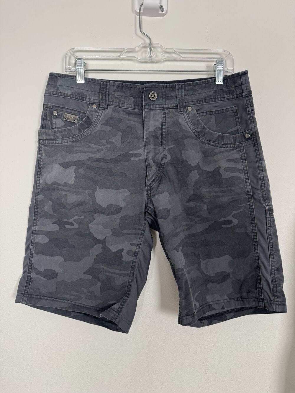 KUHL Silencr Camo Cargo Shorts Men's 32 Gray Black Gusseted Hiking Workwear